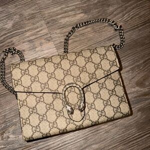 Gucci Dionysus Wallet on Chain